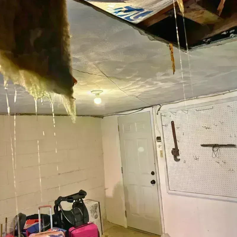 Before and after water damage restoration in Gibson City, IL